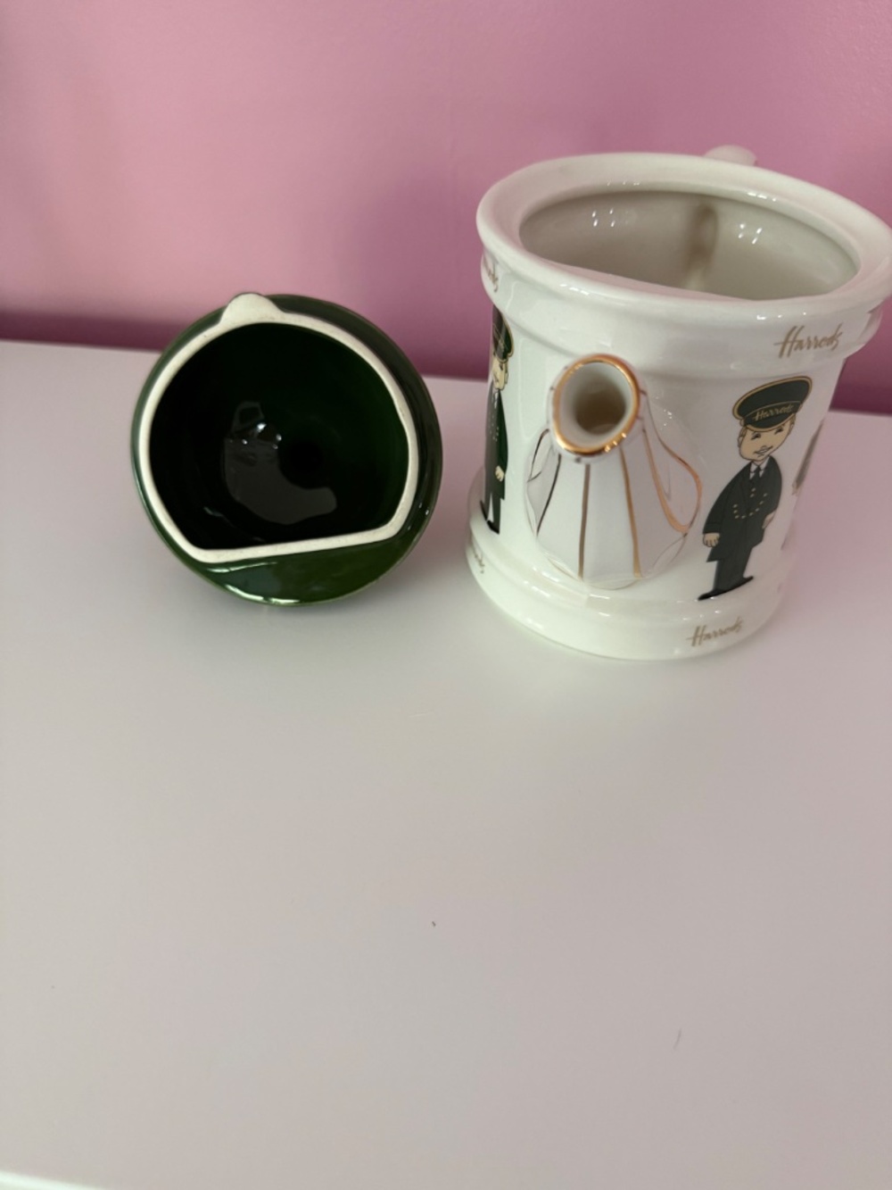 Harrods of London Vintage Fine Bone China Teapot - Picture 8 of 9